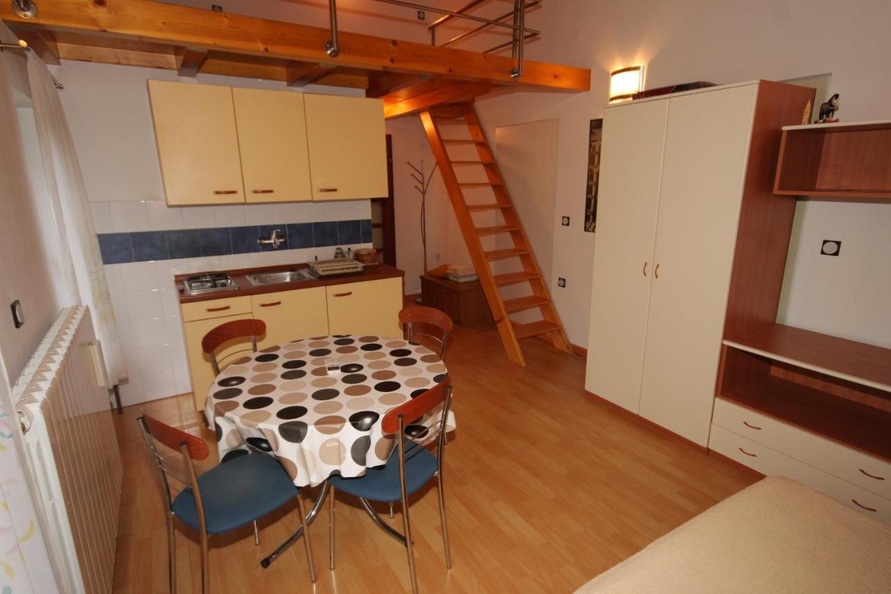 Apartment With A Parking Space Manjadvorci, Marcana - 7445
